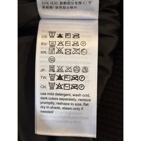 NWT Calvin Klein Jeans Black Faux Fur Vest Size Large - Picture 11 of 11